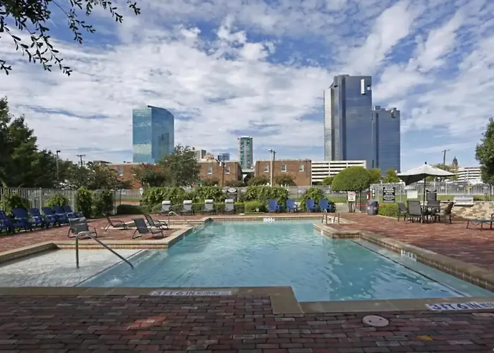Charming 2 Bedroom Downtown Ft Worth