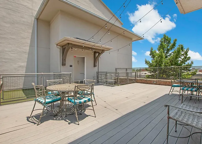 Charming 2 Bedroom Downtown Ft Worth *