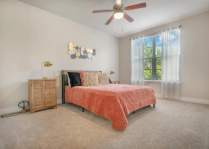 Apartment Charming 2 Bedroom Downtown Ft Worth *